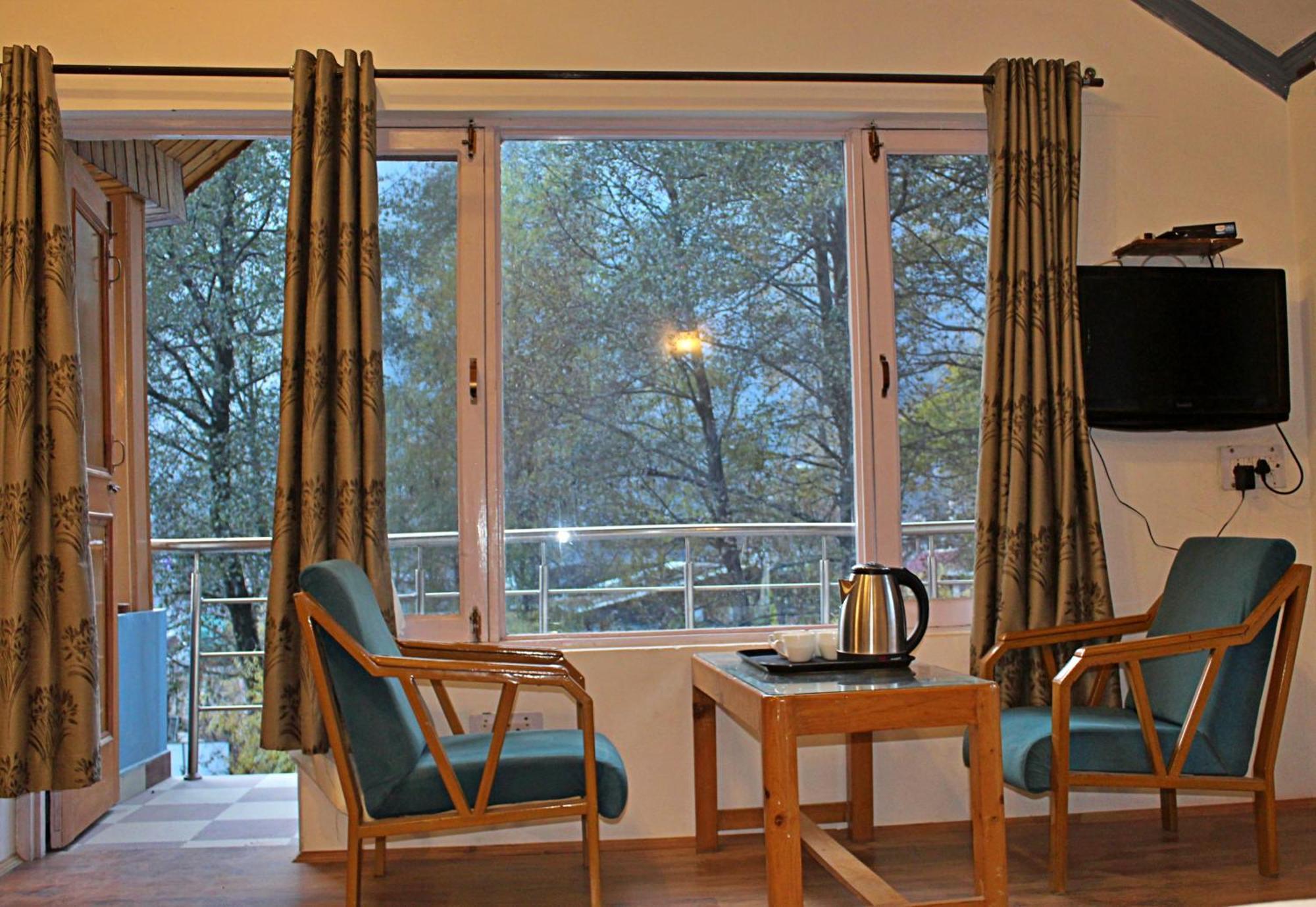 Sylvan Woods Cottage Manali  Bagian luar foto