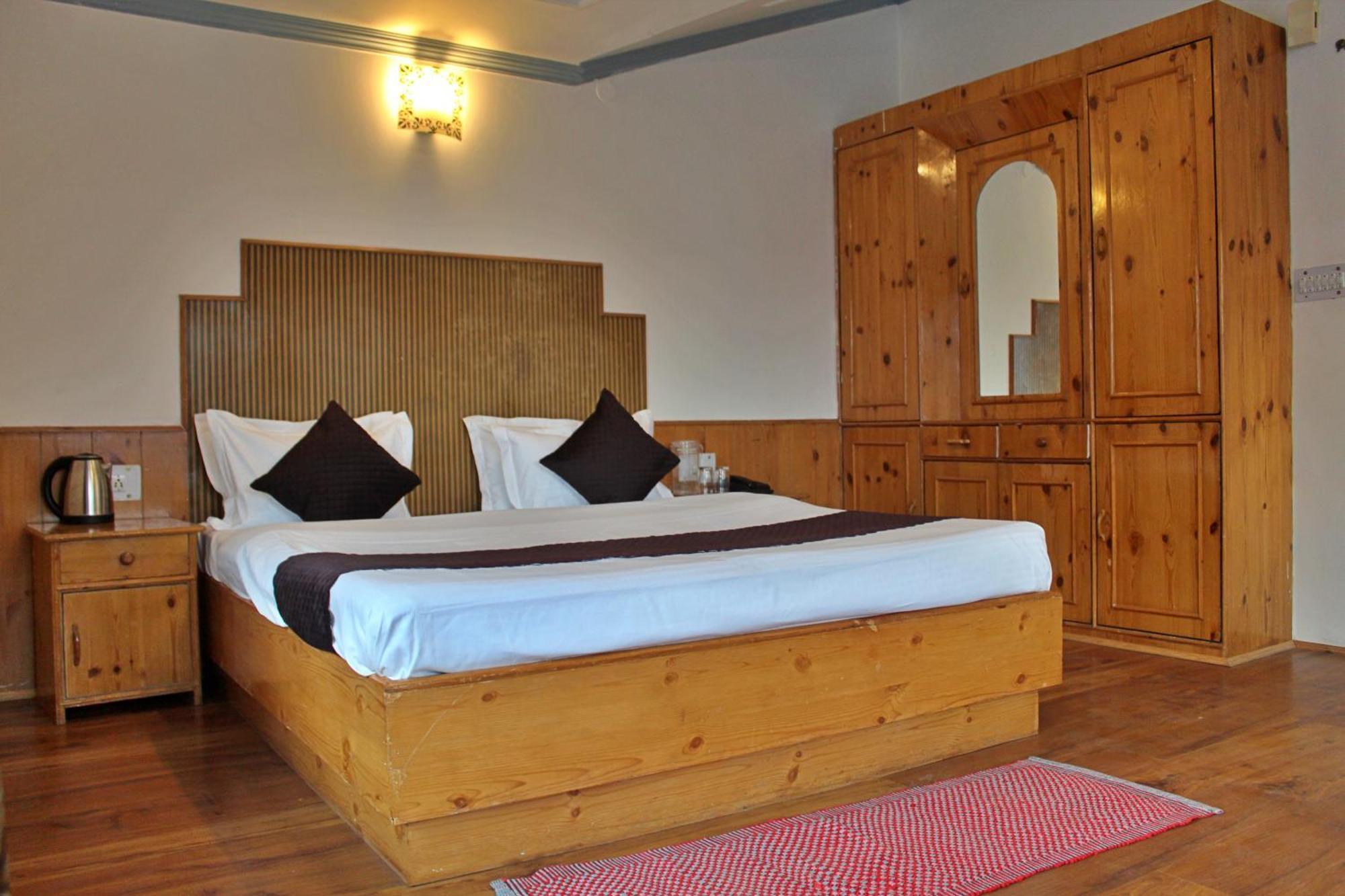 Sylvan Woods Cottage Manali  Bagian luar foto
