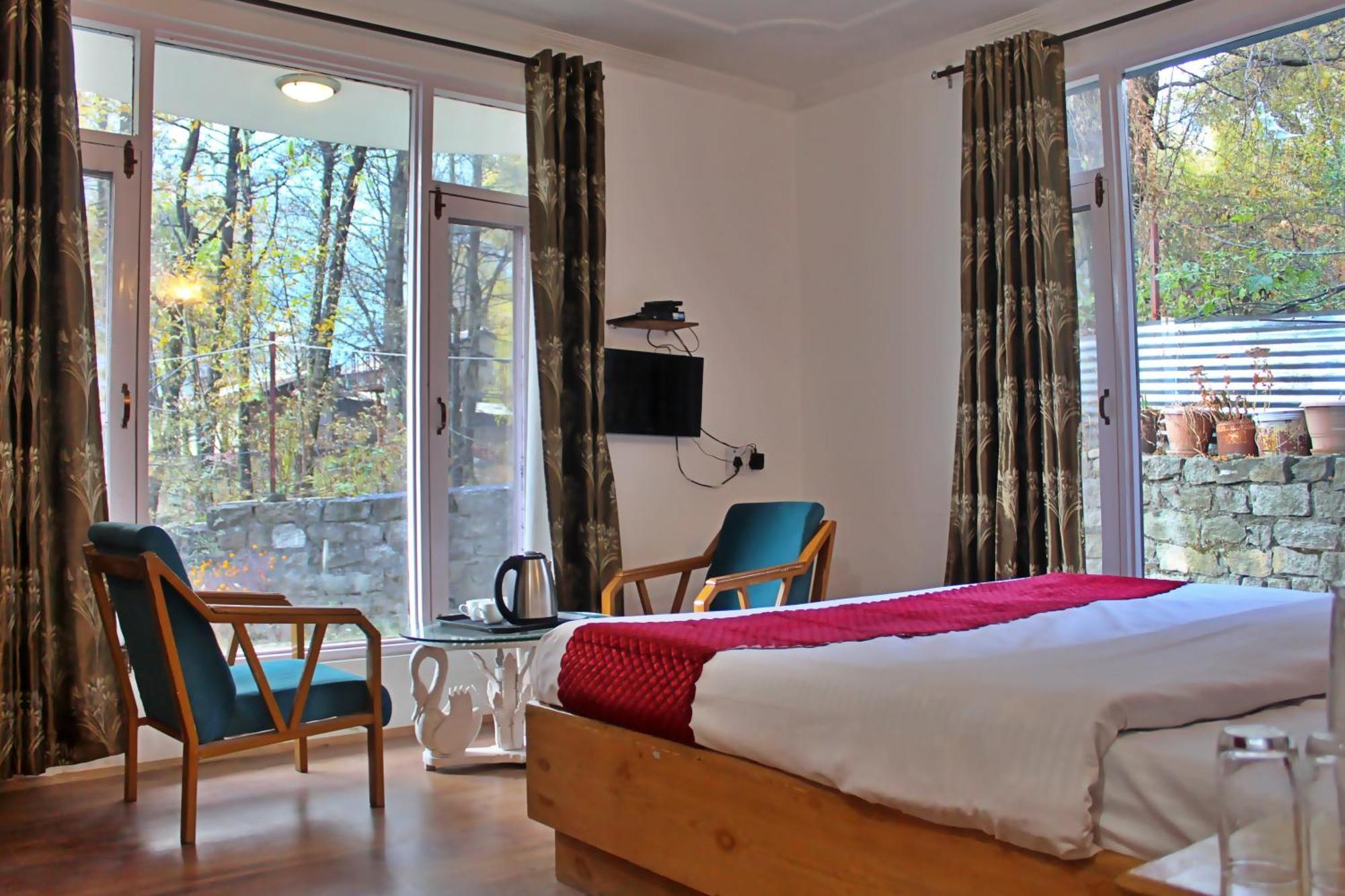 Sylvan Woods Cottage Manali  Bagian luar foto
