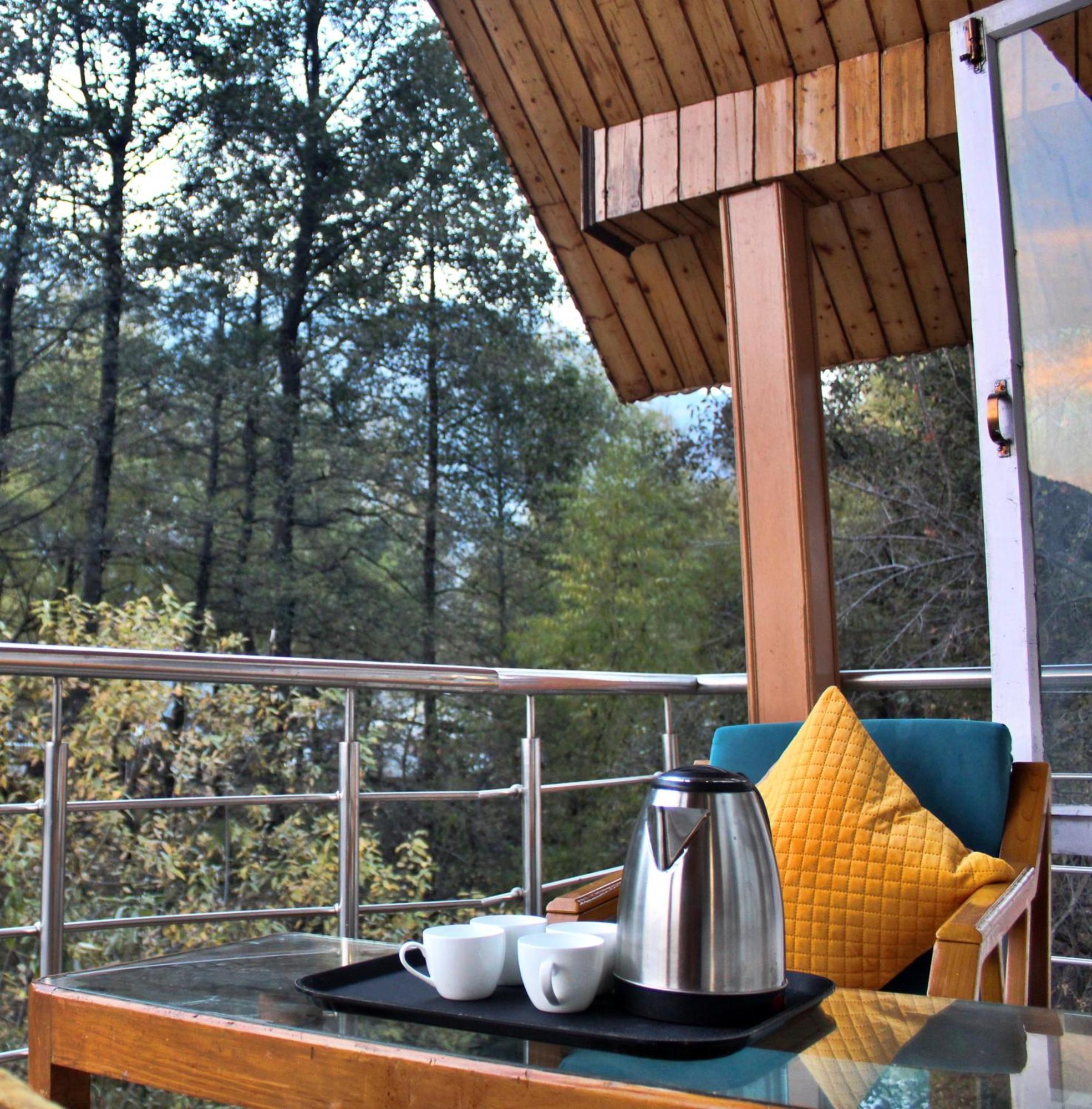 Sylvan Woods Cottage Manali  Bagian luar foto